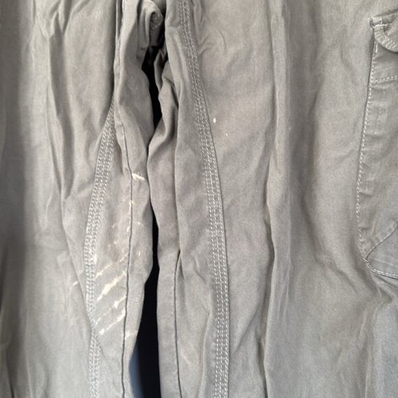 Kuhl Women’s Sz 14 Short beige Hiking Capri Cargo Pants Roll Tab Bermuda Pockets - Picture 8 of 8